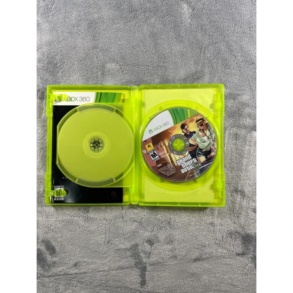 Grand Theft Auto V GTA 5 Xbox 360 Rockstar Games 2-Disc Set with Manual